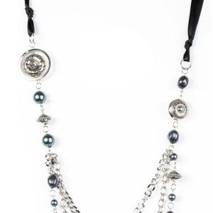 PAPARAZZI "ALL THE TRIMMINGS" BLACK BLOCKBUSTER NECKLACE